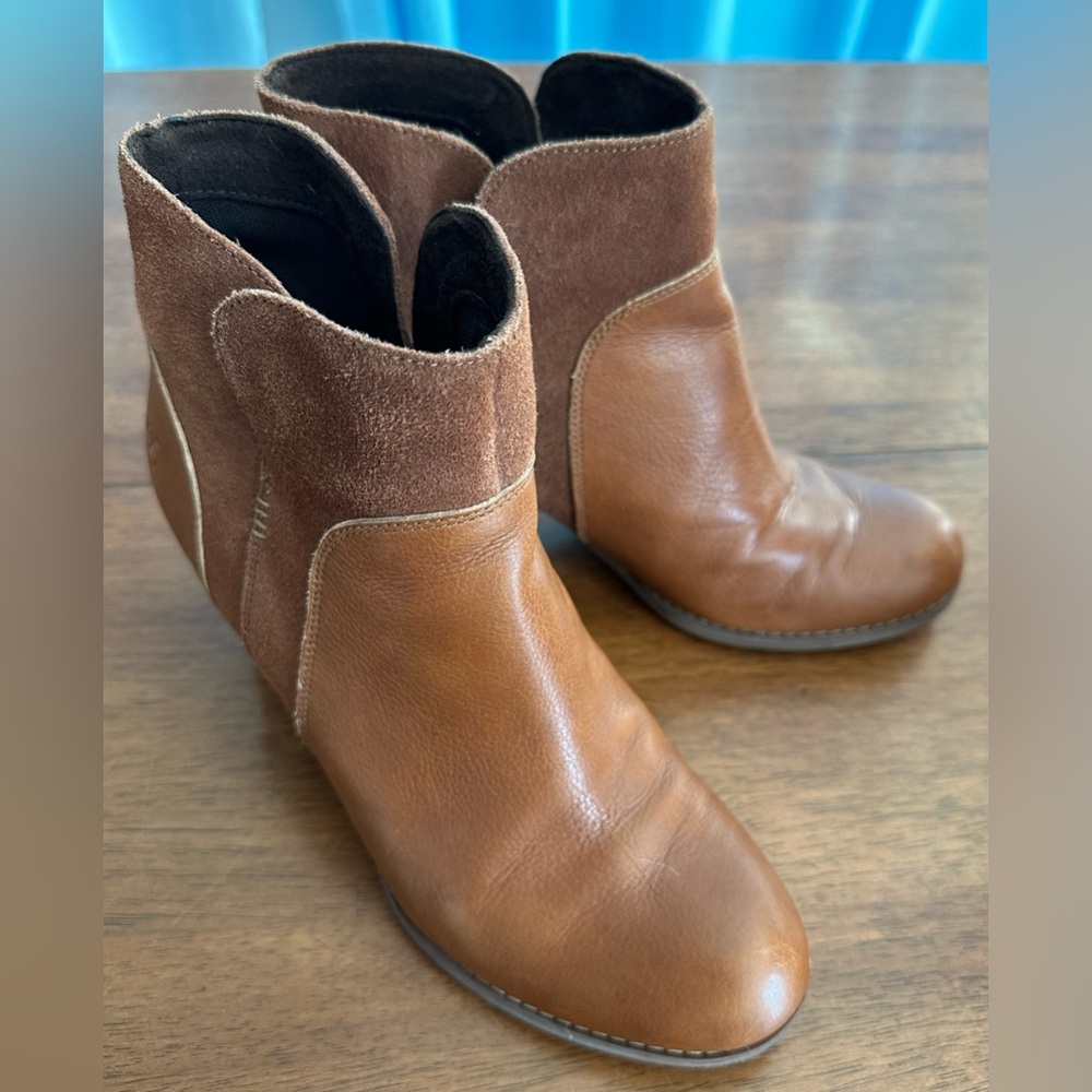 Timberland Leather & Suede Ankle Booties-Size 8.5 Tan Brown Stacked Heel
